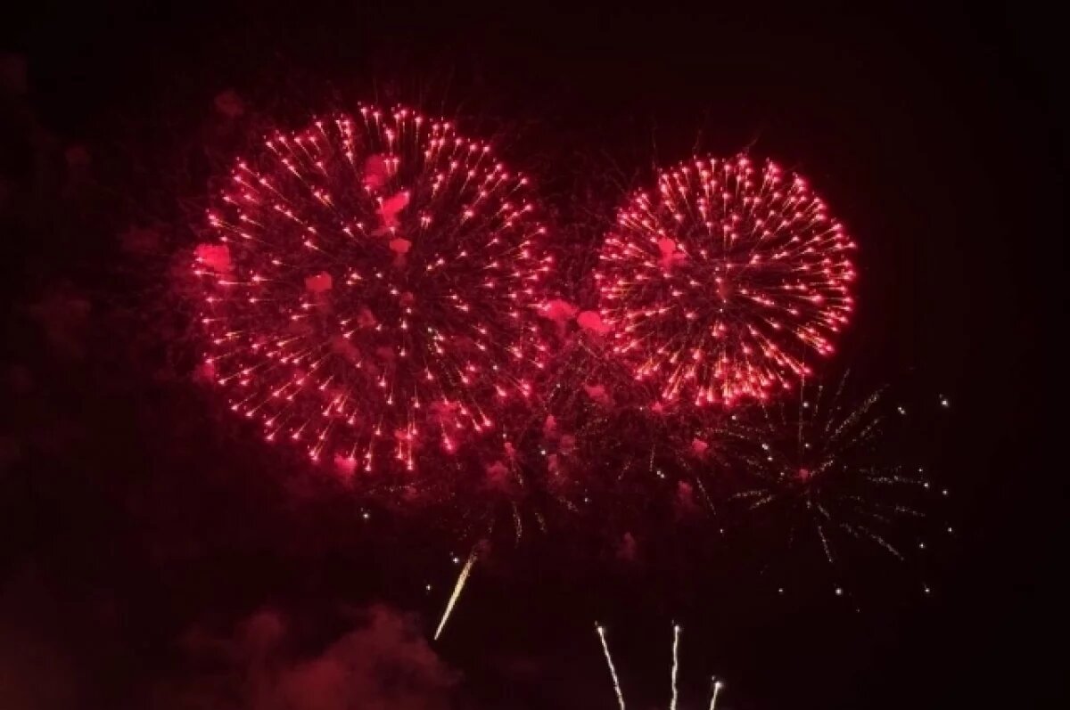    Новосибирцам рассказали о правилах запуска салютов