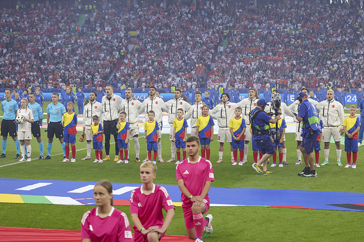    Скандал вокруг ставок в турецком футболе разгорелся еще осенью, когда аедерация отстранила 149 арбитров.   
Фото: © JÃ¼rgen Fromme / firo Sportphoto / www.globallookpress.com