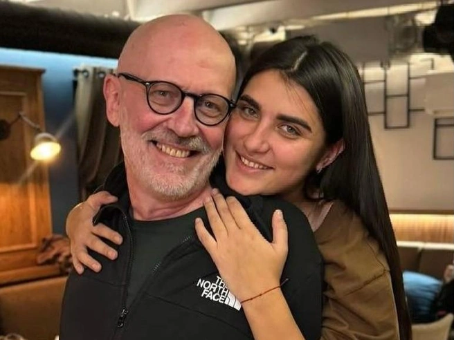 Александр Гордон женился на девушке младше себя на 38 лет