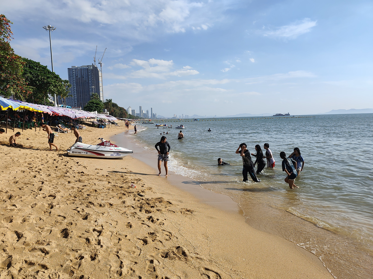 Пляж Джомтьен в Паттайе 2025-2026