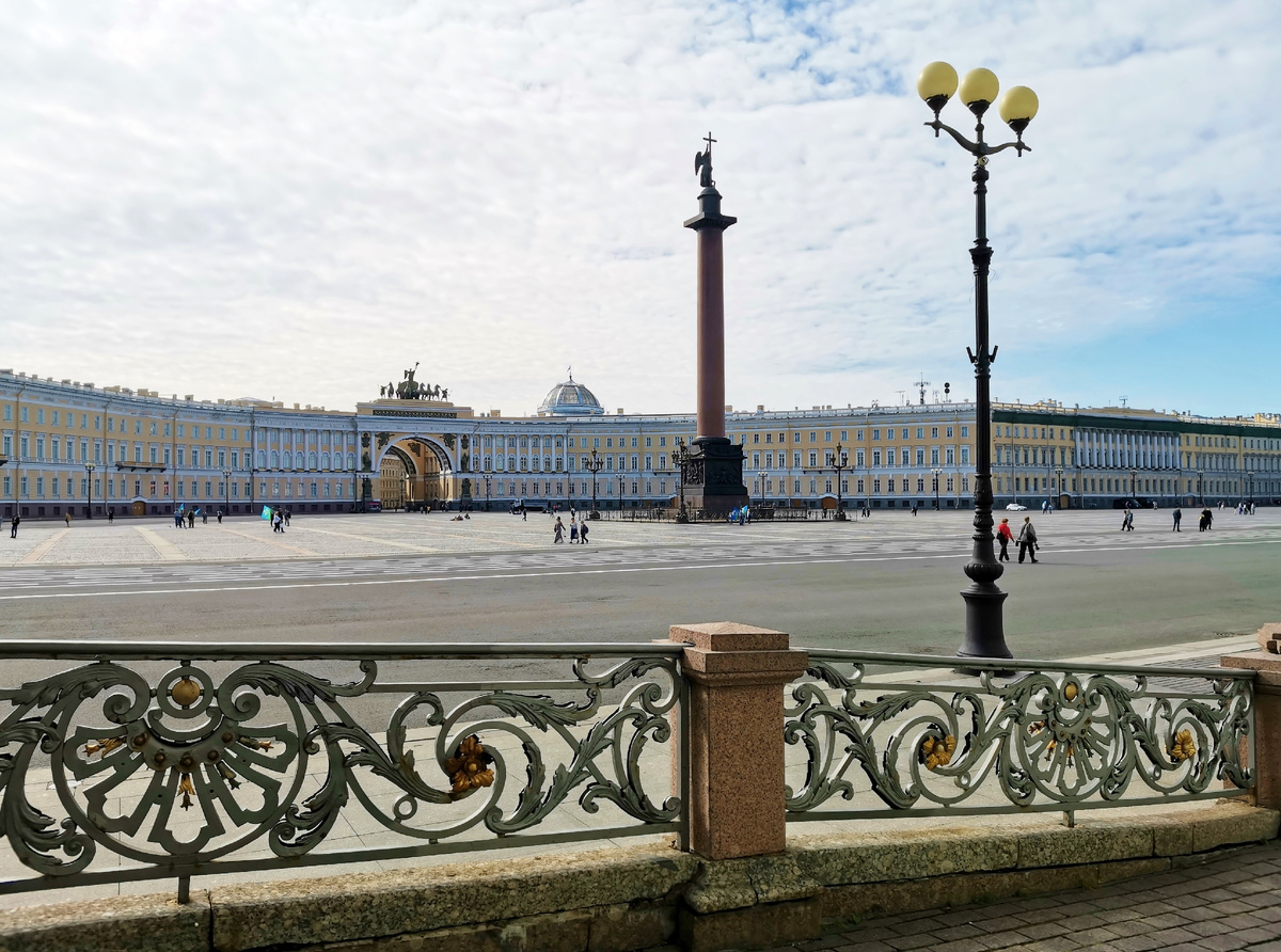 Дворцовая площадь. Фото автора.