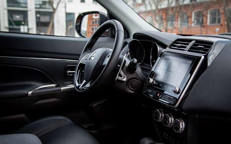    Интерьер Mitsubishi ASX