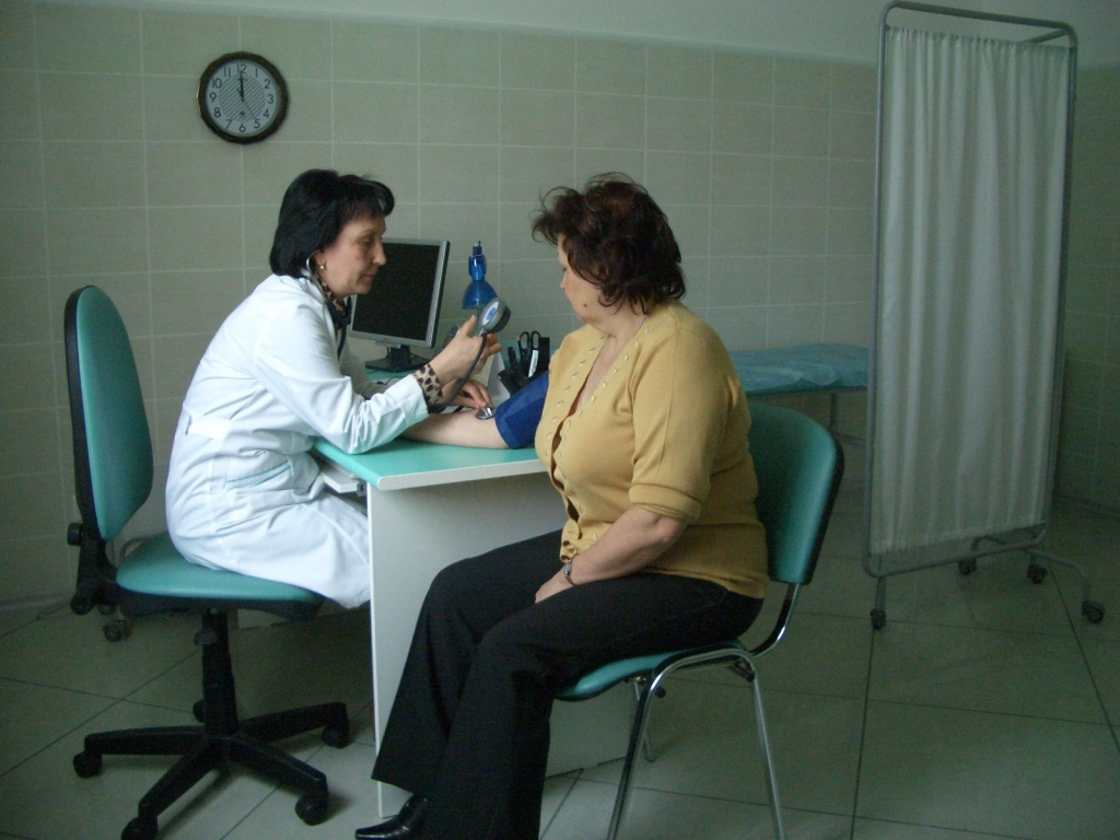 После двух лет ремонта поликлиника №2 в Оренбурге возвращается в обновлённое здание