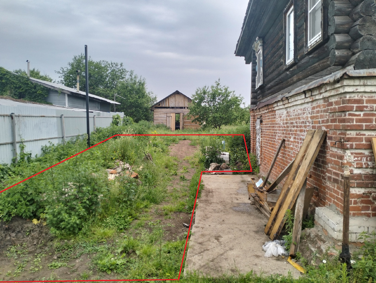 Левый фасад