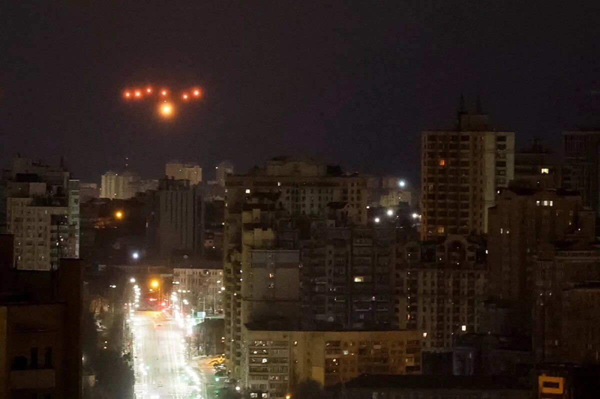    Несколько взрывов прозвучало в Одессе, Орехове, окрестностях Миргорода, Харьковской области.