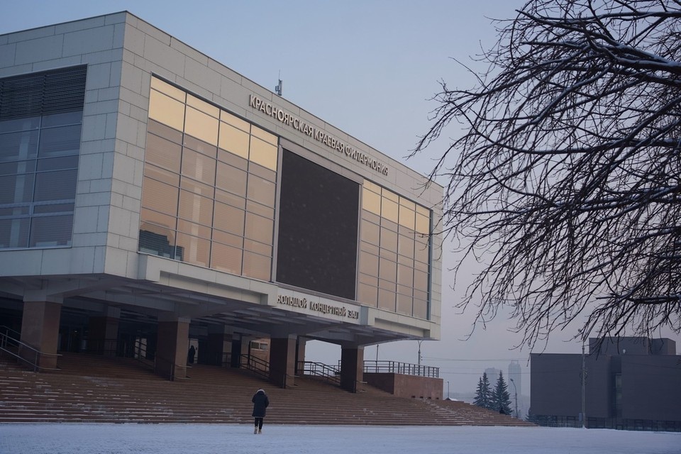    В здании БКЗ заметили сильное задымление ИВАНОВА Диана