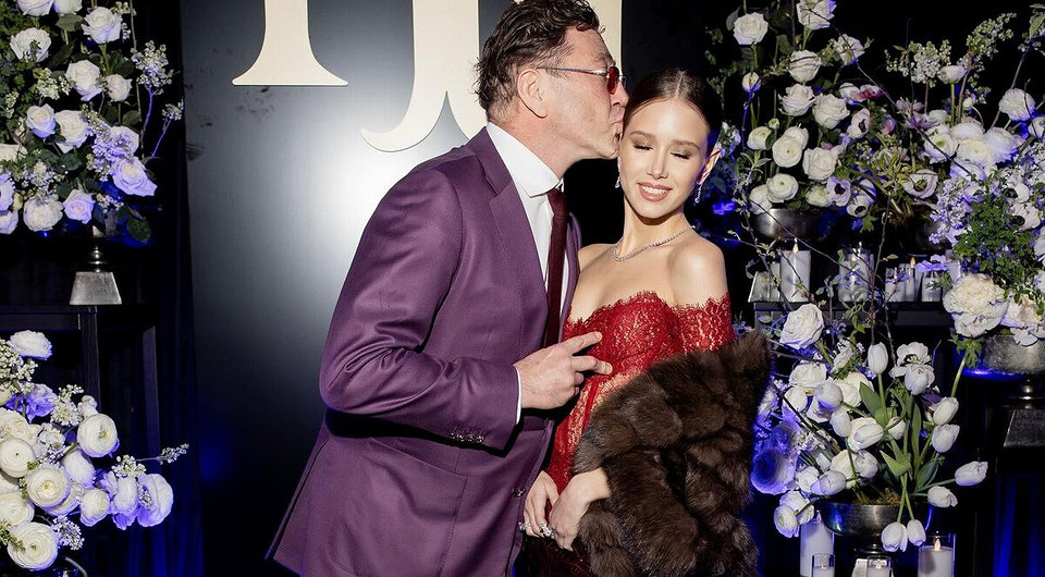 19-летняя невеста Григория Лепса, которая тратит миллион в месяц, «тошнит» от поцелуев и мечтает о детях «позже»