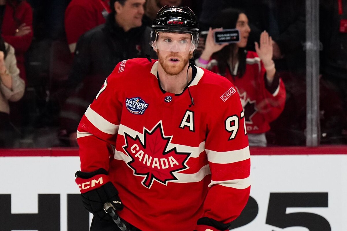     Коннор Макдэвид на Турнире четырёх наций