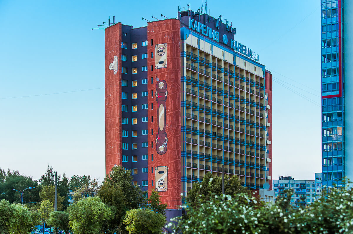 Фото с сайта https://raskrasimvse.ru/art-hotel-karelia. Взято с Яндекс.Картинки