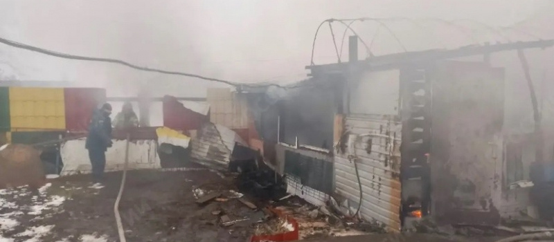    Спасатели показали фото с места смертельного пожара в ПрионежьеМЧС Карелии