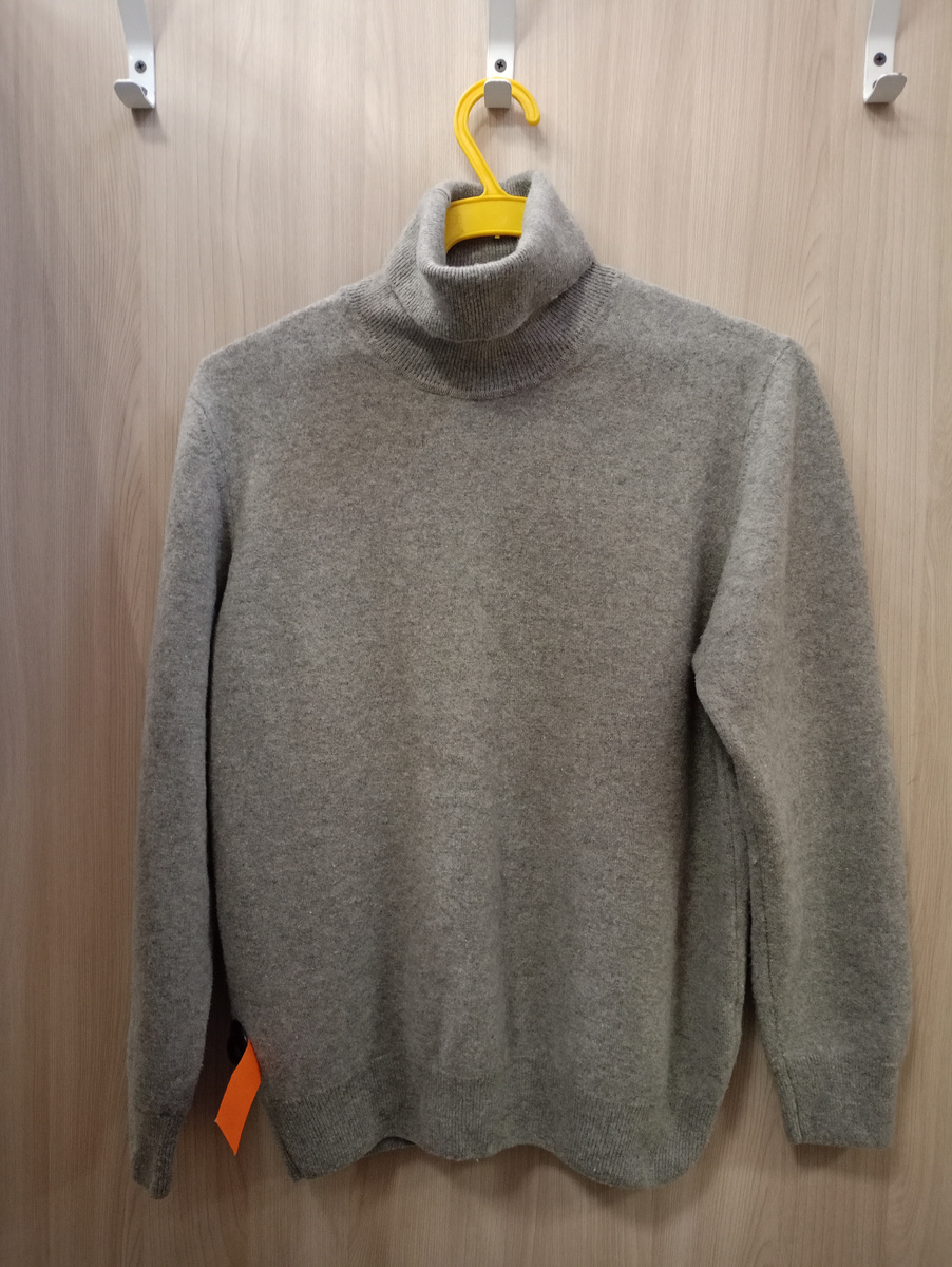 Базовый свитер от Massimo Dutti из шерсти, кашемира и шелка