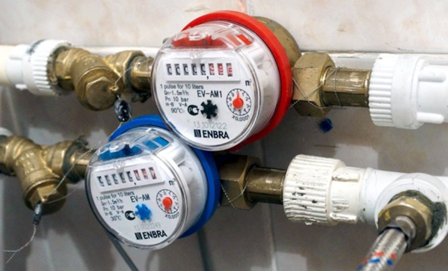 Платежки по-новому: к каким встряскам готовиться владельцам квадратных метров с водомерами и электромерами