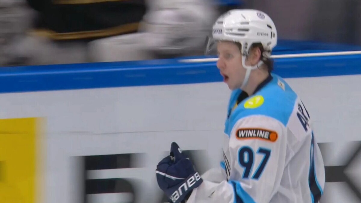    Так отреагировал на победу автор финальной шайбы, «сибиряк» Михаил Абрамов   «Кинопоиск»