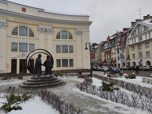 Прогулки с Павлом Ивановым: Площадь святой благоверной княгини Анны Кашинской