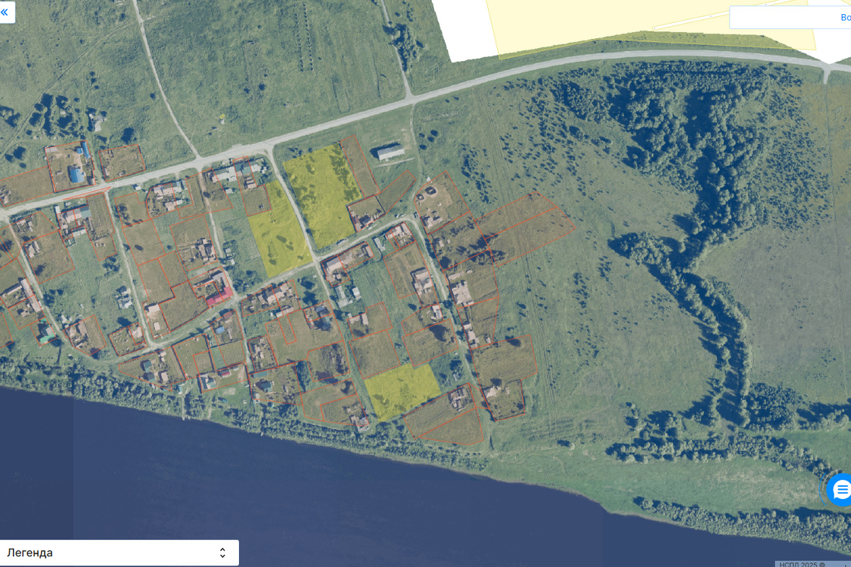 Желтым выделены свободные территории, на которых теоретически можно сформировать участок