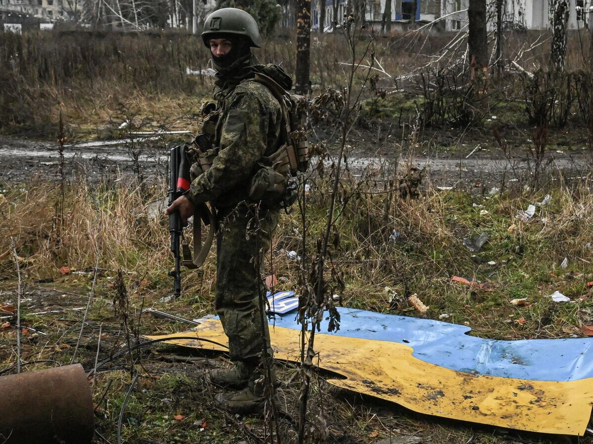    Военнослужащий группировки войск "Центр" в Красноармейске в ДНР | © РИА Новости / Станислав Красильников
