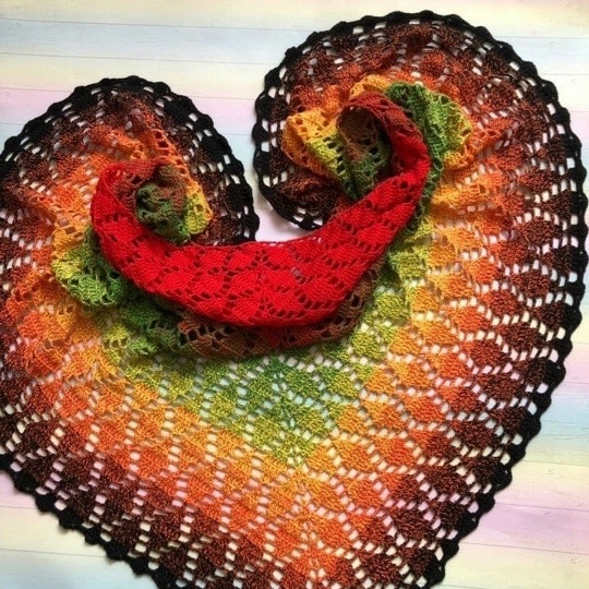 Вязаные подарки: что подарить близким из своих рукодельных запасов