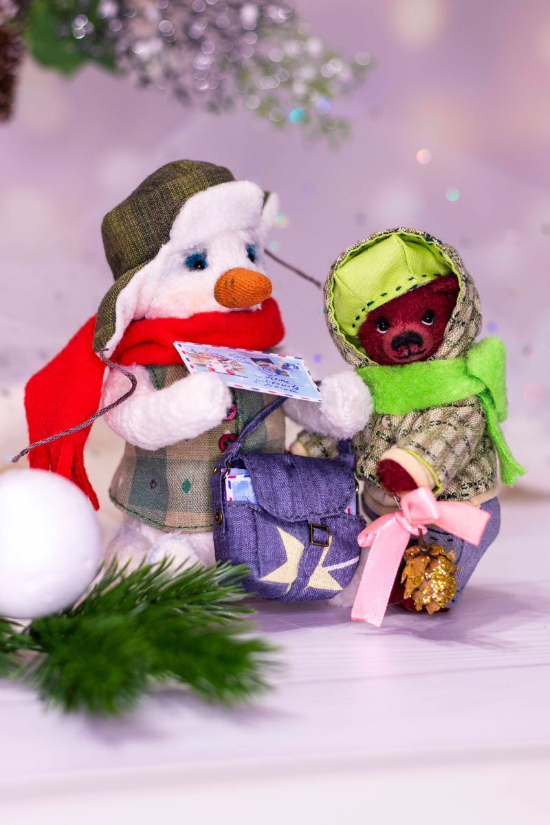 Снеговик тедди Сеня и мишка тедди Мио