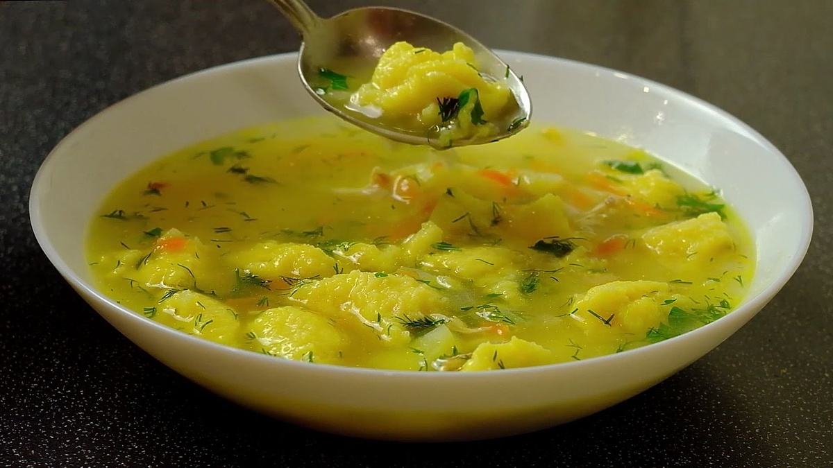 Суп с клёцками как в детском саду СССР на курином бульоне 