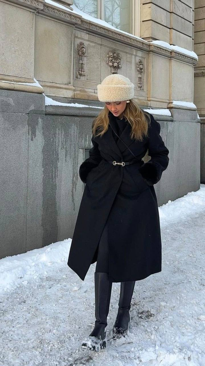 Выбирайте нейтральную базу с акцентами — и забудьте о "нечего надеть".