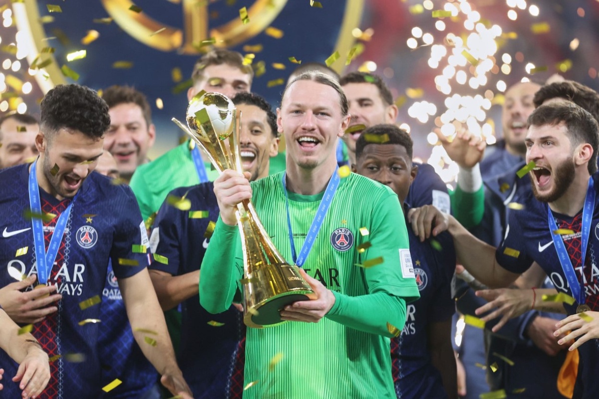     Матвей Сафонов / Фото: ФК «ПСЖ»