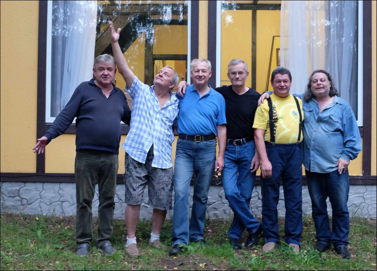 фотографирует Жора Сапожников