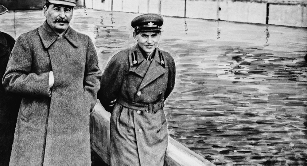 Ежов против Сталина: игра на компромате. Почему всесильный палач не смог переиграть вождя?