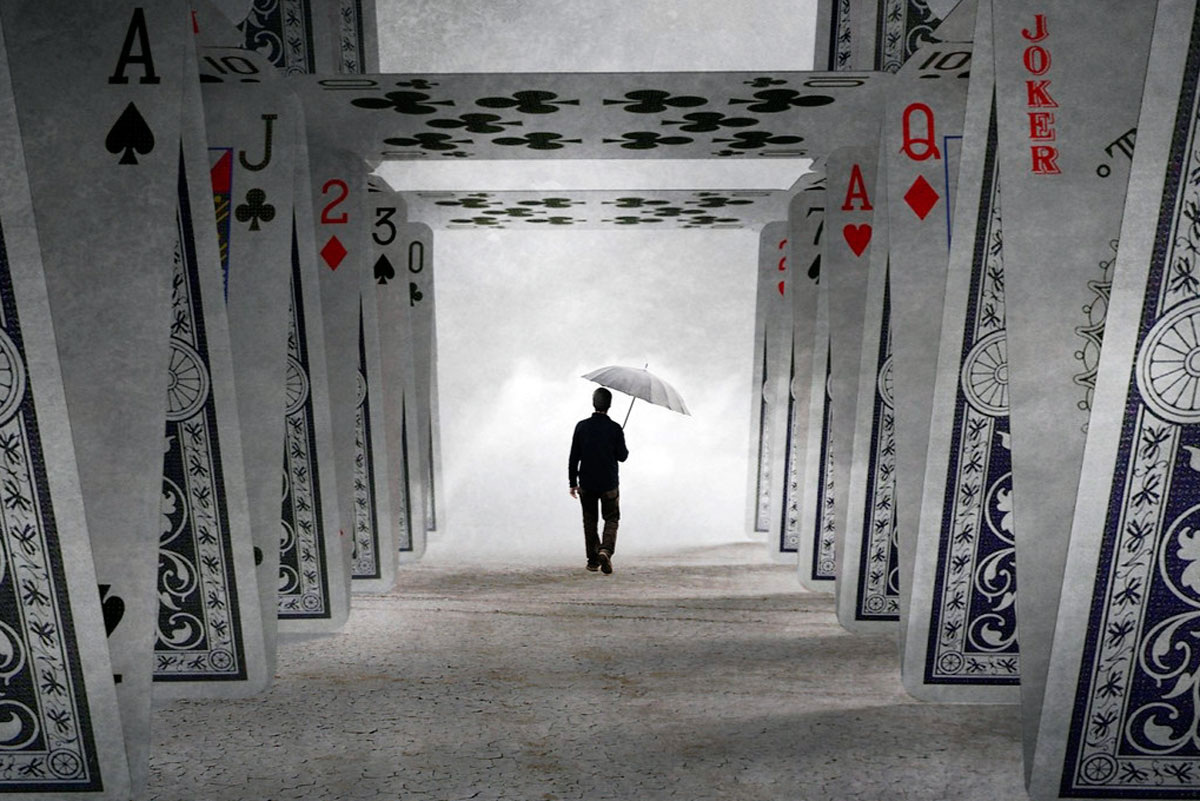 Они отлично понимают, что это неправда. Это ключевое отличие от психотических расстройств, таких как шизофрения