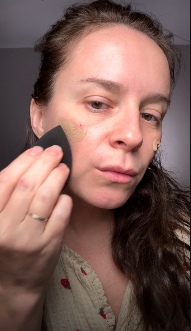 Наносим тон и консилер