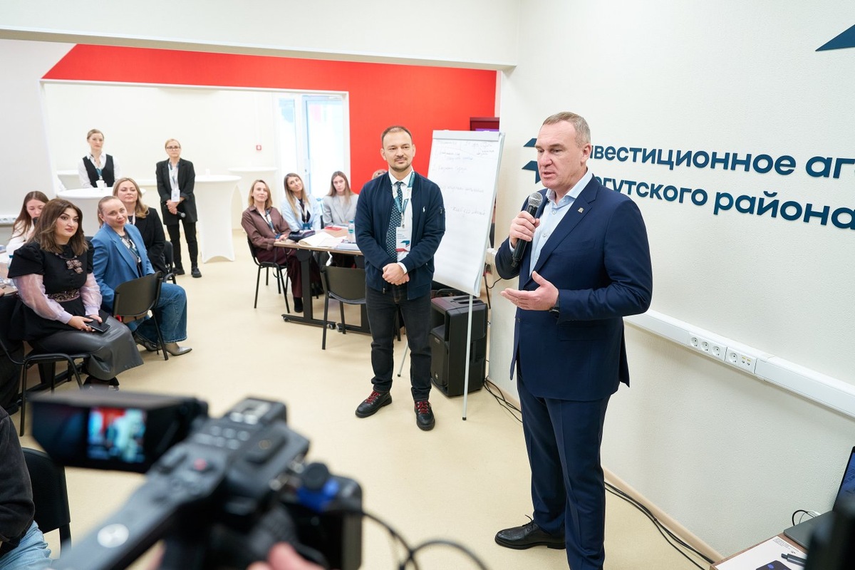    Губернатор Югры осмотрел инвестиционное агентство и коворкинг-центр для развития бизнеса в Сургутском районе