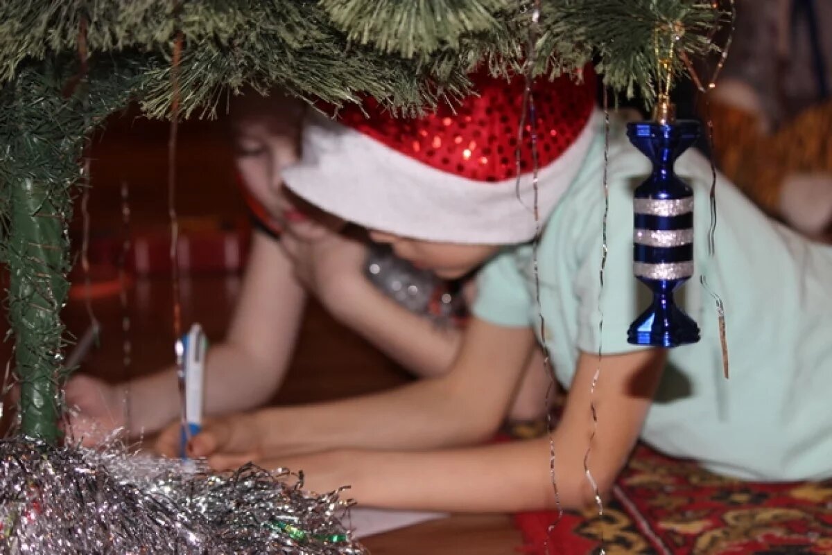    В Белгородской области детям раздали почти 200 тысяч подарков к Новому году