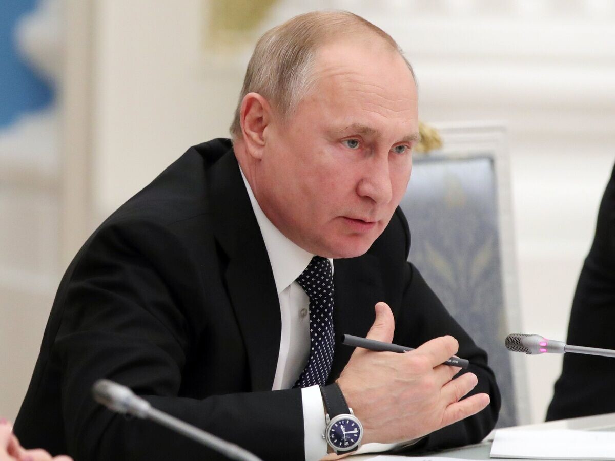    Президент РФ В. Путин © РИА Новости . Михаил Климентьев