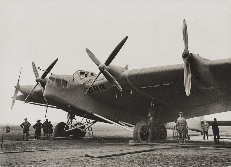 Немецкий самолёт "Юнкерс Г-38" фото из rg.ru