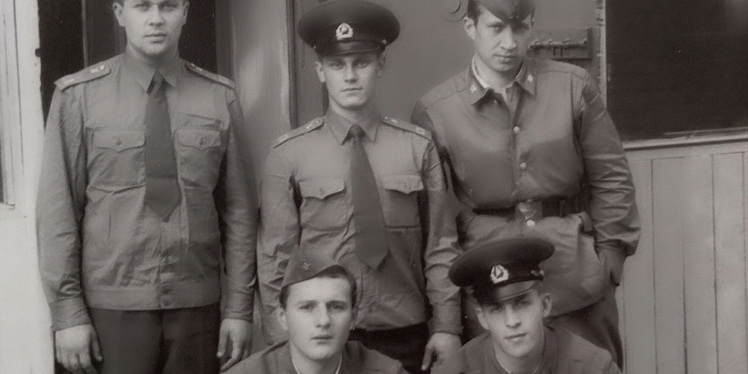 Армия времён СССР, стройбат. Карантин, лето 1990.