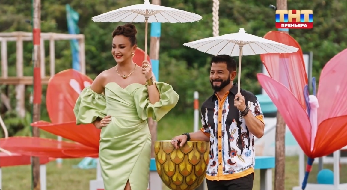 Ольга Бузова и Михаил Галустян.