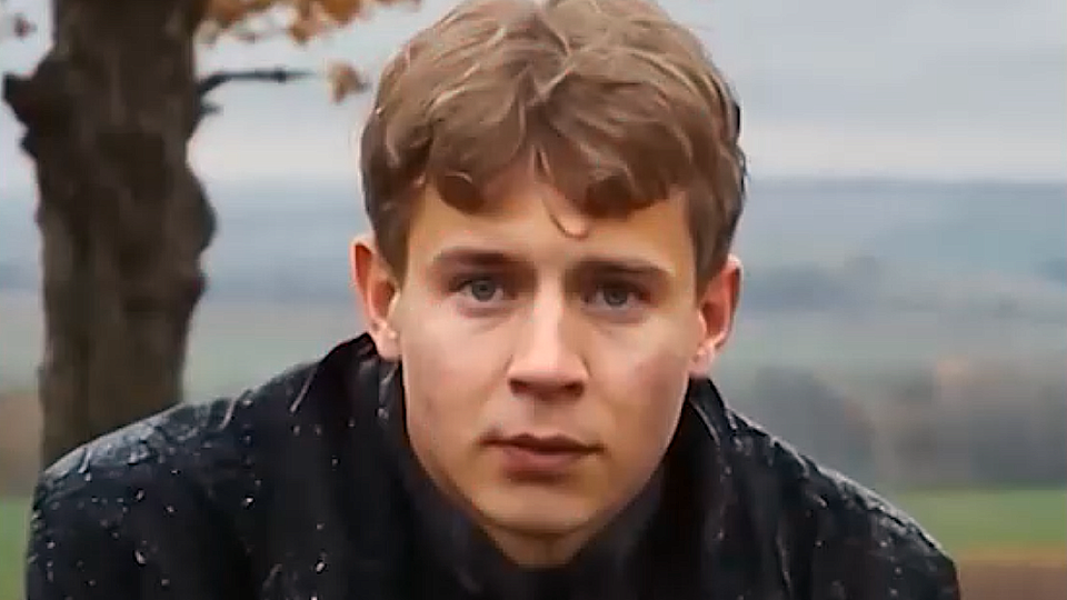     Уходят поэты, и их не вернуть: 100 лет назад погиб Есенин РЕН ТВ