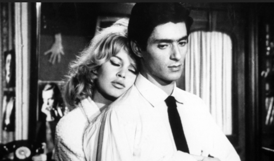 Фото с Брижит Бардо в память об актрисе. 