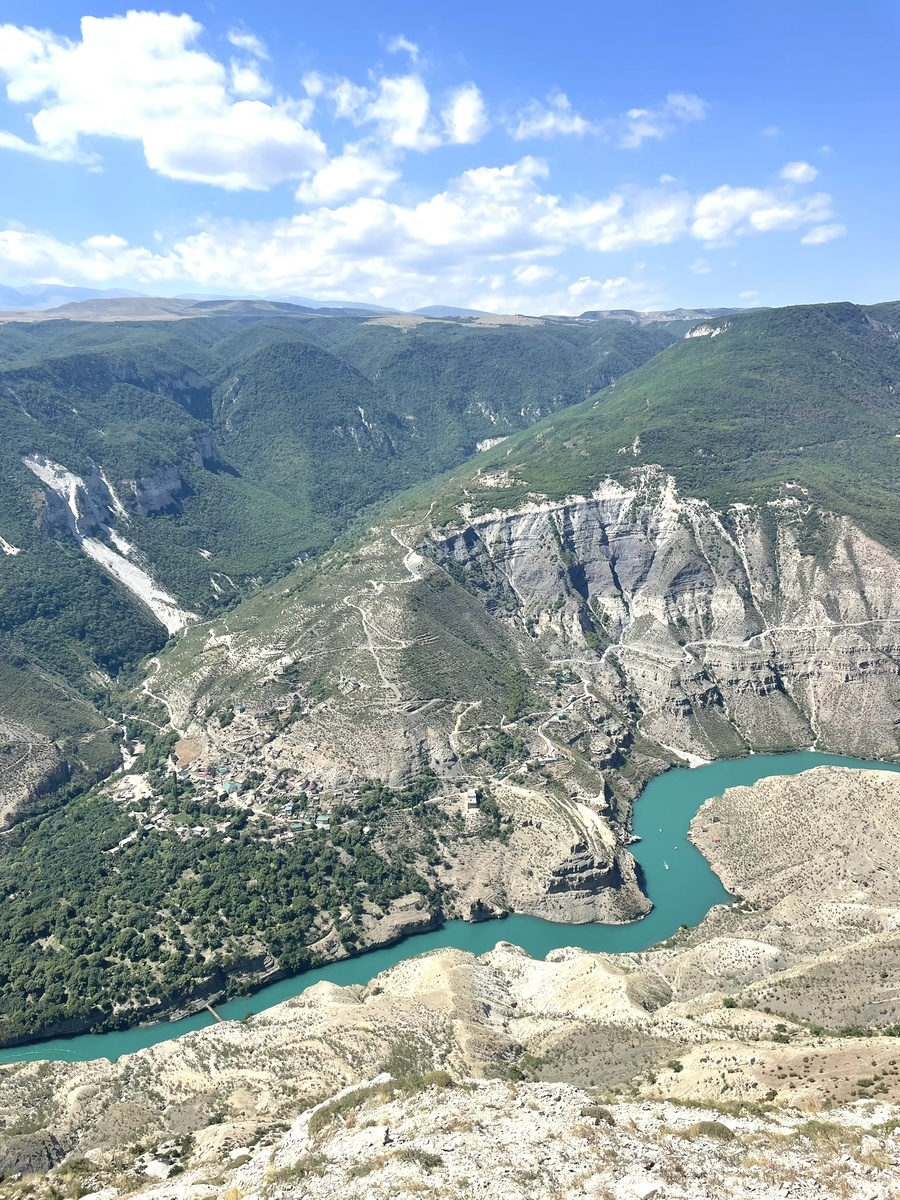 Сулакский каньон - визитная карточка Дагестана. Фото со смотрой в Дубках. Вид сверху.