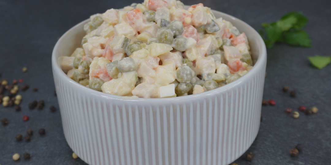 Подслушала рецепт Оливье у звездного повара. Именно его буду ставить на Новогодний стол!