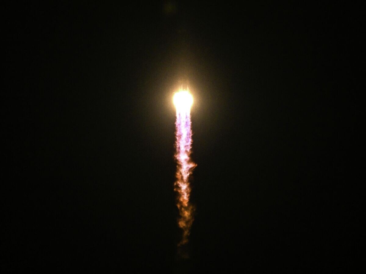    Запуск ракеты-носителя "Союз-2.1б" с двумя малыми спутниками дистанционного зондирования Земли "Аист-2Т" с космодрома Восточный | © РИА Новости / Максим Блинов