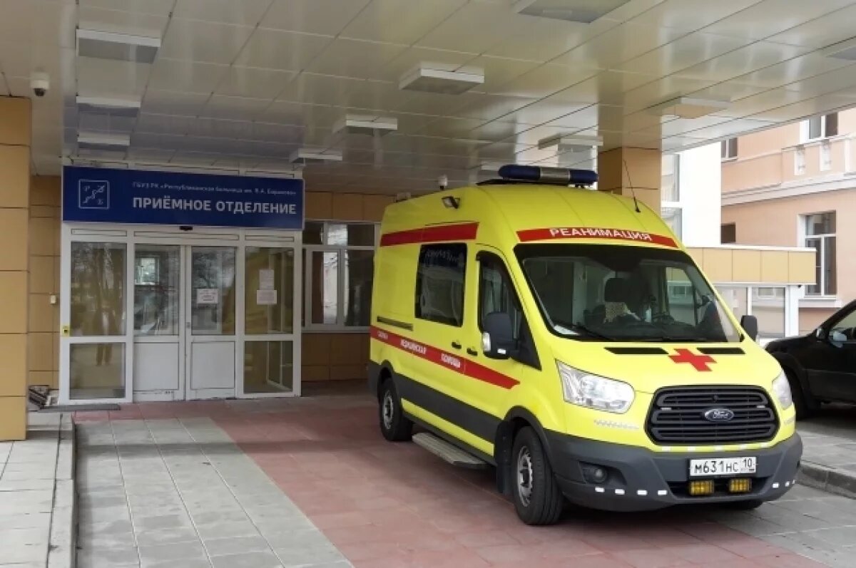    Врачи Республиканской больницы им. Баранова спасли жизнь студенту-медику