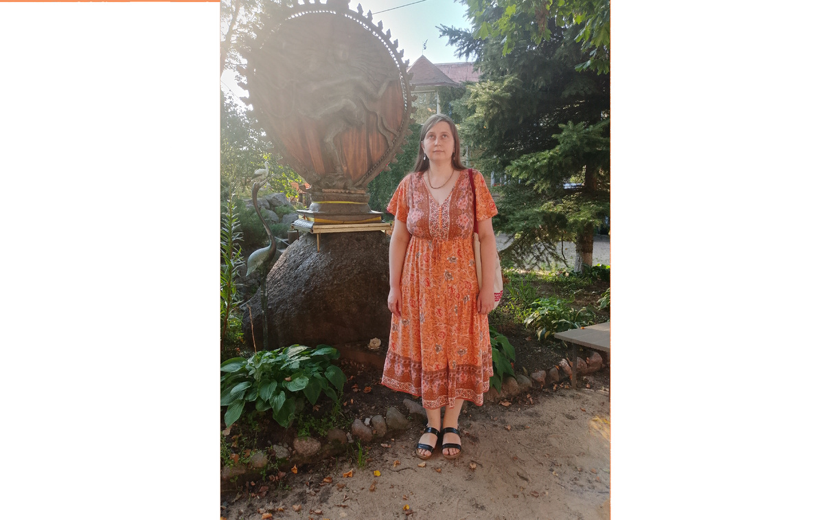 Я в храме Кришны в Лахте (посёлке или уже пригороде всё-таки родного моего города Санкт-Петербурга из России)