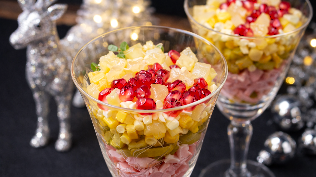 Салат Тропический фуршет с ветчиной