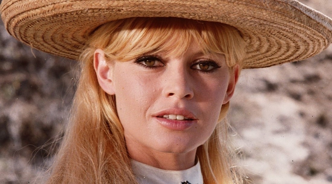     Брижит Бардо, кадр из фильма «Вива, Мария!» (1965)