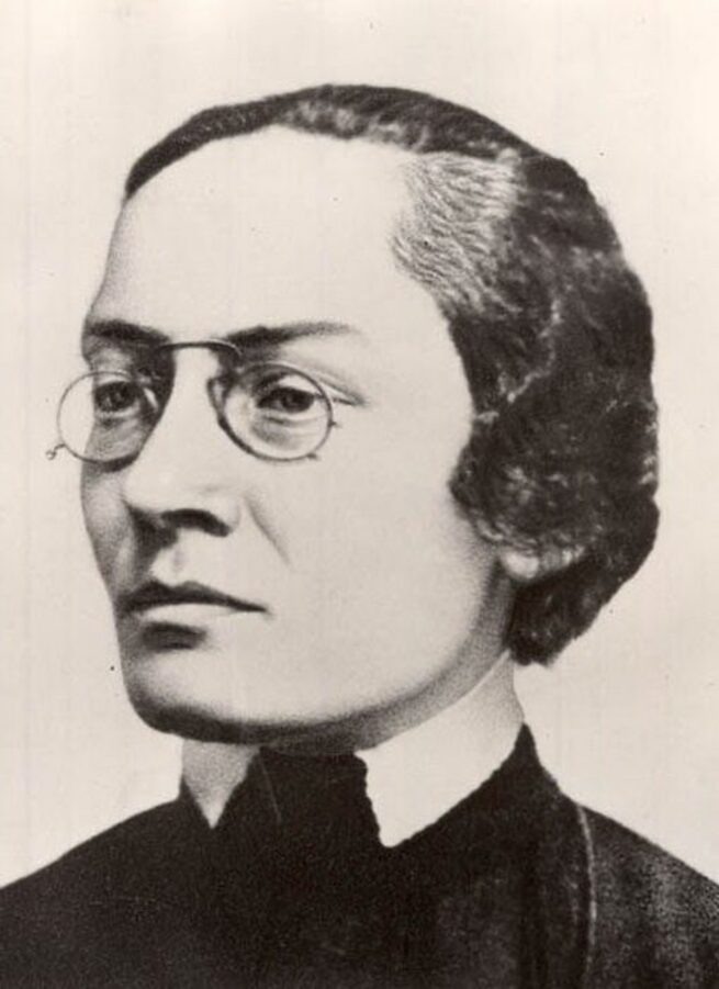 Наиболее часто тиражируемый образ Розалии Землячки в качестве "фурии революции"