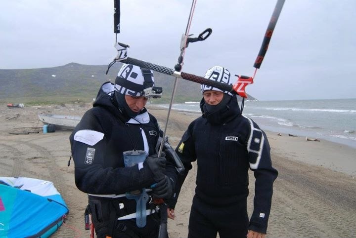 Герои и бесстрашные парни Евгений Новожеев и Константин Аксенов