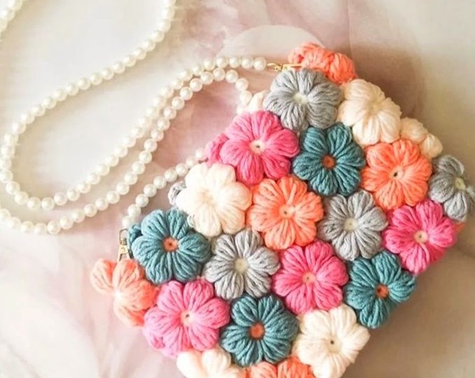 Вяжем яркие и практичные сумки. 10 красивых моделей со схемами крючком