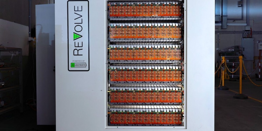 Солнечная энергия и вторая жизнь аккумуляторов: проект Nissan и Relectrify в Австралии