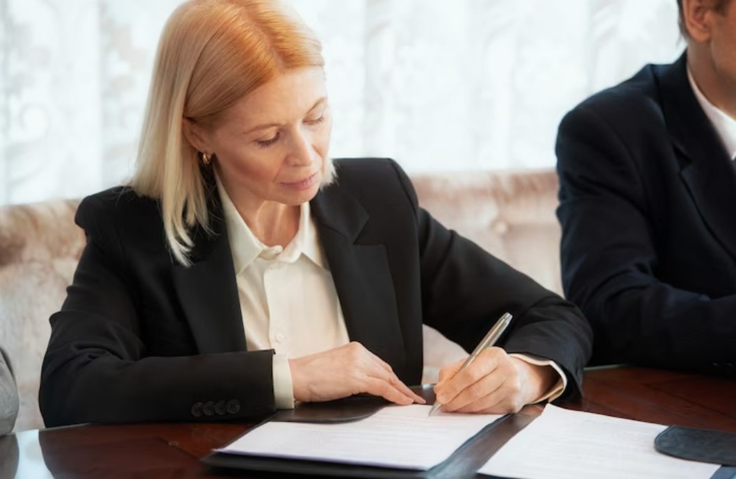 Жанна это прекрасно понимала. И решила, что если уж уходить, то на своих условиях.