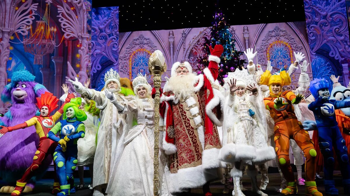 Новогоднее мегашоу «История игрушек» (фото из интернета)